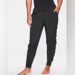 Athleta Women’s size 0 Black Jogger Pants cinched side drawstring athletic